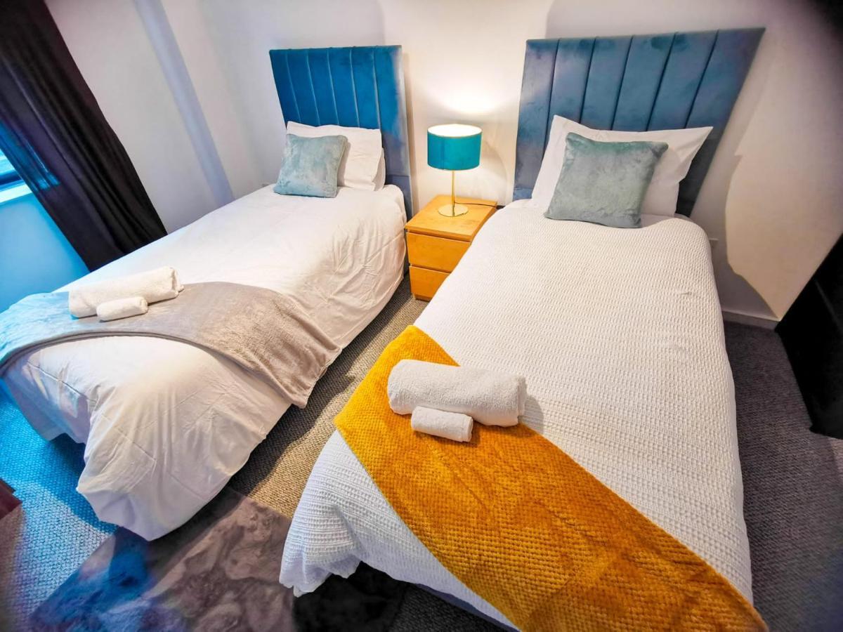 Lovely 2-Bedroom Apartment, Free Parking Manchester Eksteriør bilde